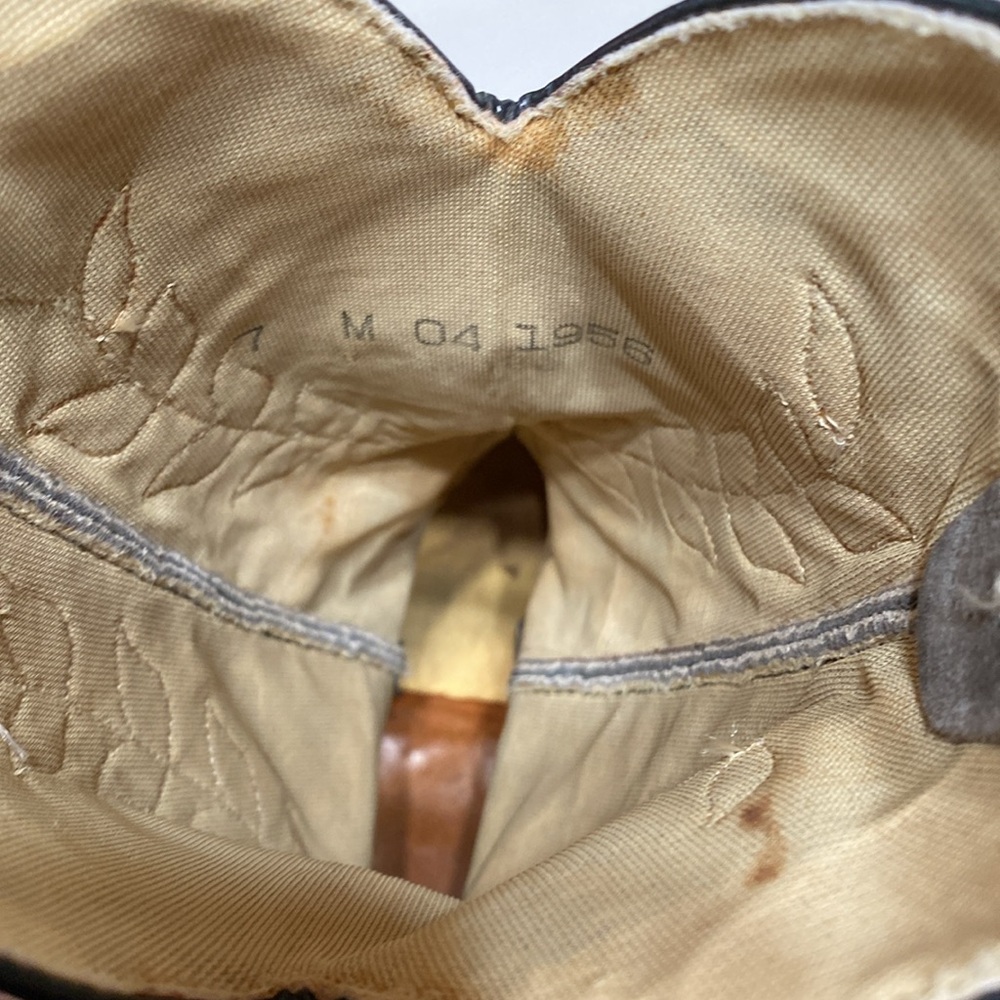 Wolverine Vintage Suede Flower Detail Vintage Cowboy Boots 1970’s - Picture 15 of 17